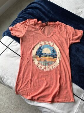 Kona Hawaii Coral Graphic V-Neck Tee